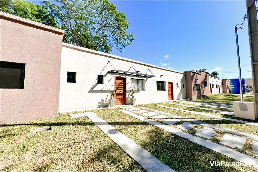 Casa en venta en barrio cerrado en Limpio, Central