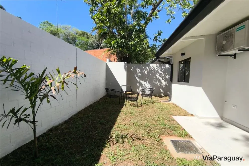 Casa en venta en barrio cerrado en Luque, Cañada Garay