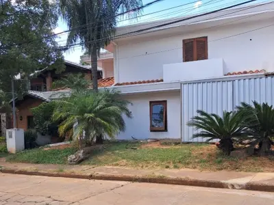 Casa en venta en barrio cerrado Las Piedras, Luque