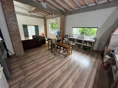 Casa à venda no condomínio fechado San Diego, Ypané