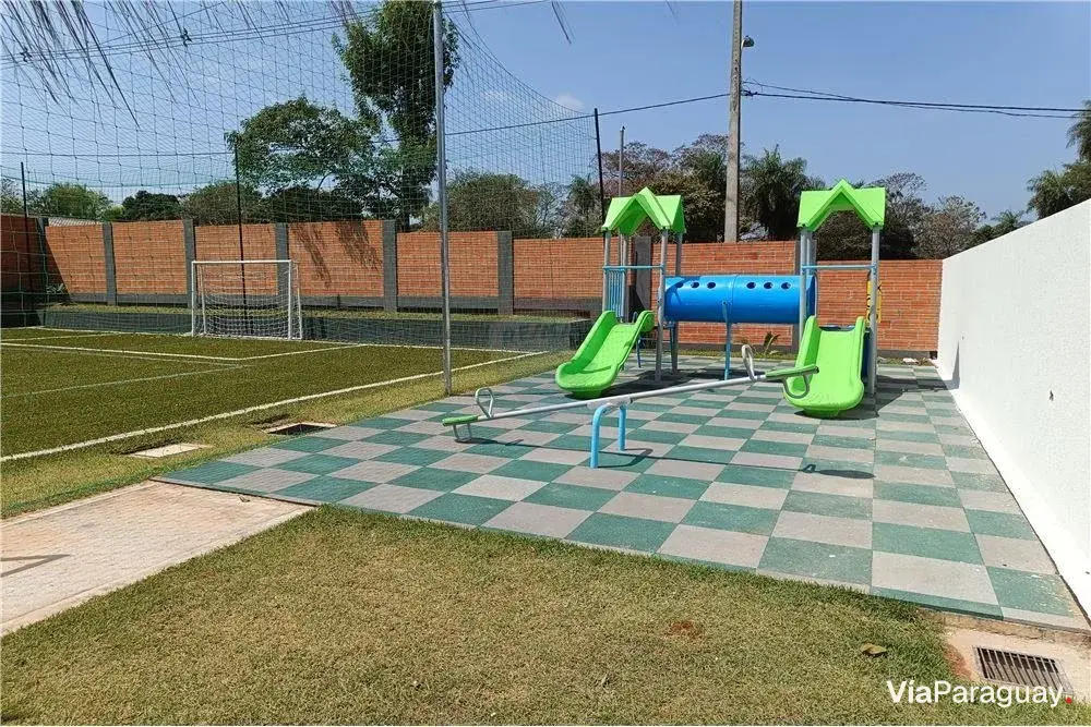 House for sale in Terra Viva gated community, Luque