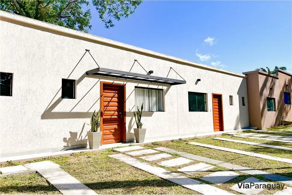 Casa à venda no Barrio Cerrado Vida Alegre, Limpio