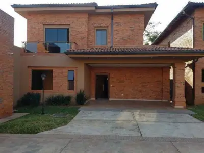 House for Sale in Gated Community Villa del Parque 2, San Lorenzo