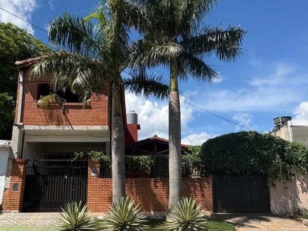Casa en venta en barrio Dr. Roberto L. Petit, Asunción