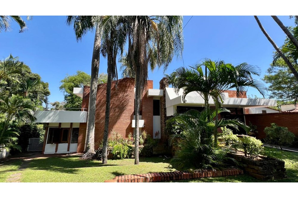 Casa à venda no Barrio Felicidad, Lambaré