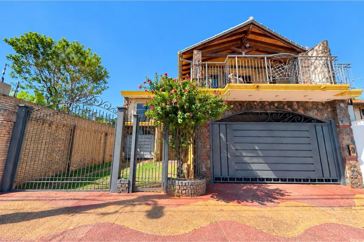 House for sale in Barrio Florida, San Lorenzo