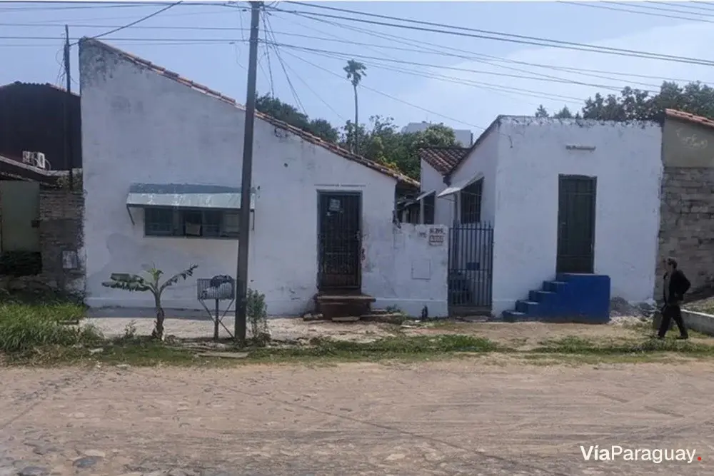 Casa à venda no Barrio Herrera, Assunção