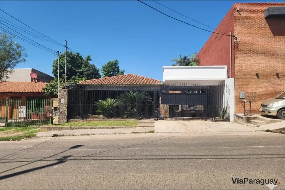 Casa à venda no bairro La Concordia, Mariano Roque Alonso
