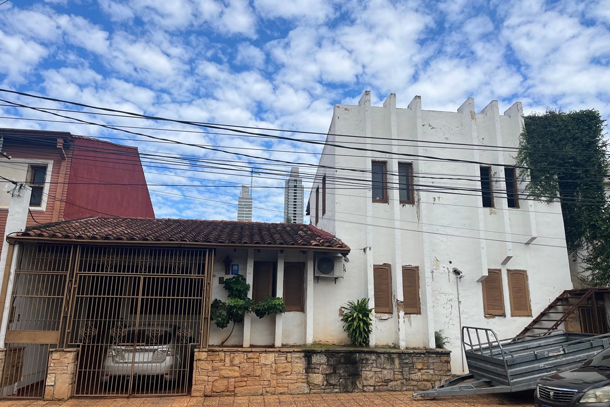 House for sale in Madame Lynch neighborhood, Asunción