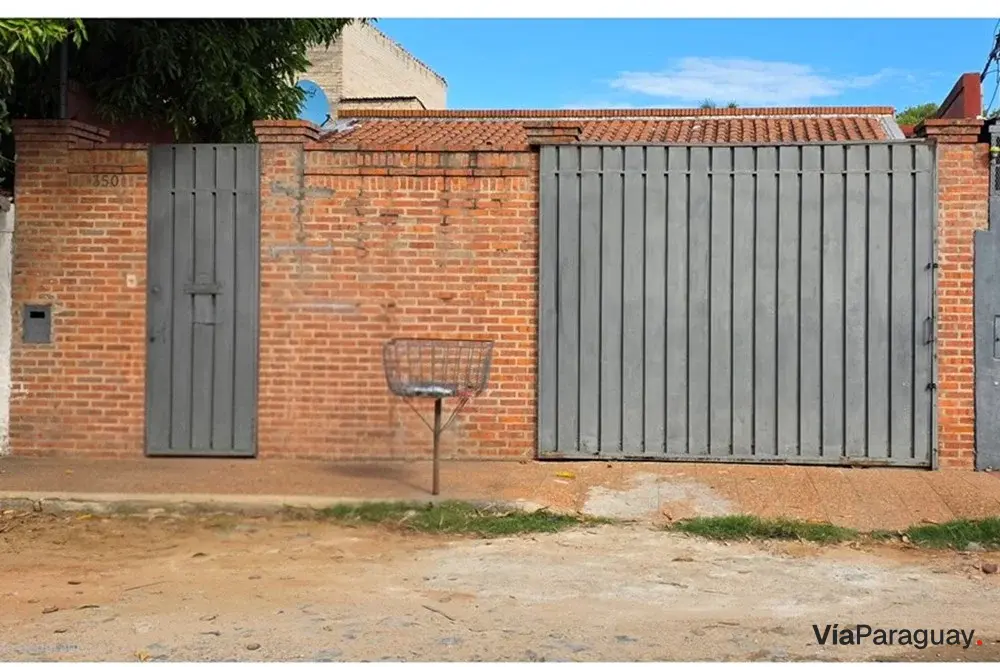 Casa à venda no Barrio Mbocayaty, Asunción