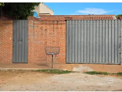 Casa à venda no Barrio Mbocayaty, Asunción