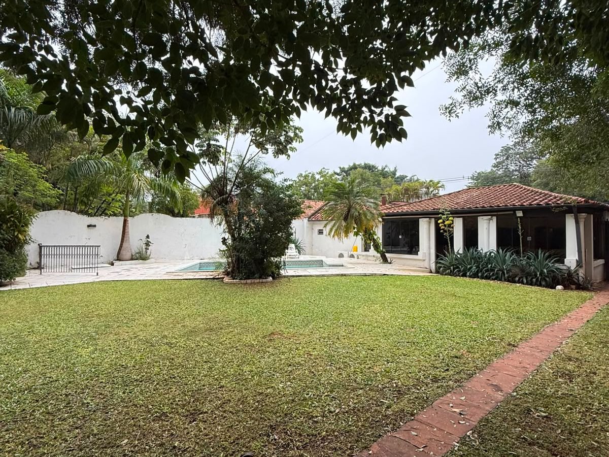 Casa à venda no Barrio Mcal. Estigarribia, Assunção