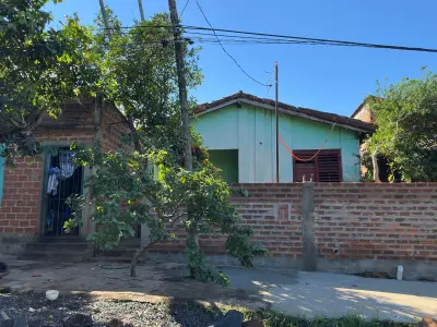 House for Sale in Pacu Cua Neighborhood, Encarnación 1