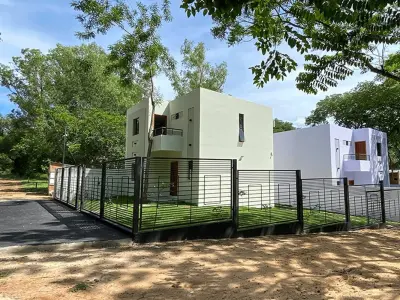 Casa à venda no Barrio Paraíso, Maramburé, Luque
