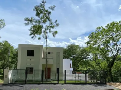 Casa en venta en Barrio Paraíso, Maramburé, Luque