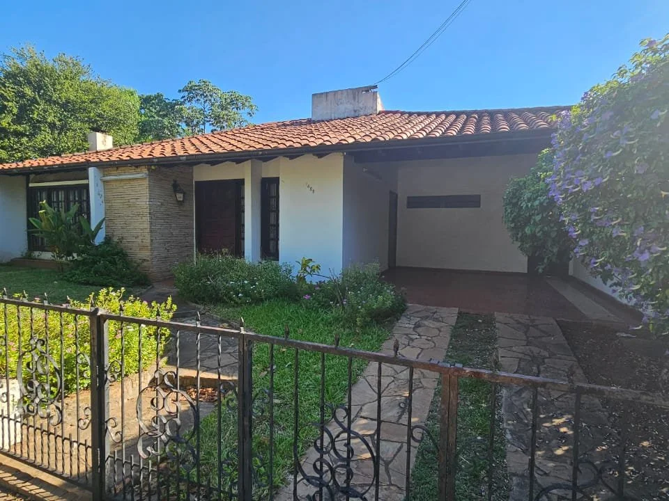 Casa en venta en Barrio Pettirossi, Asunción