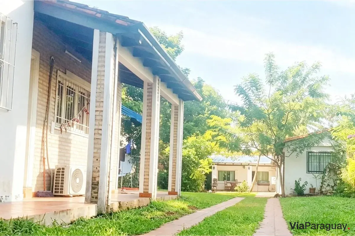 Casa à venda no Barrio Pettirossi, Asunción