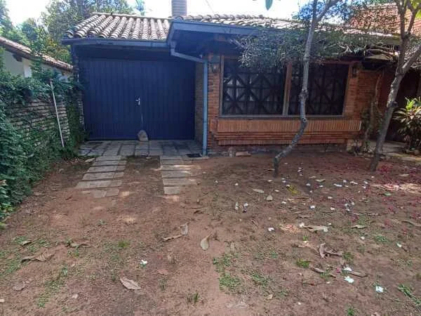 Casa en venta en barrio San Cristóbal, Asunción