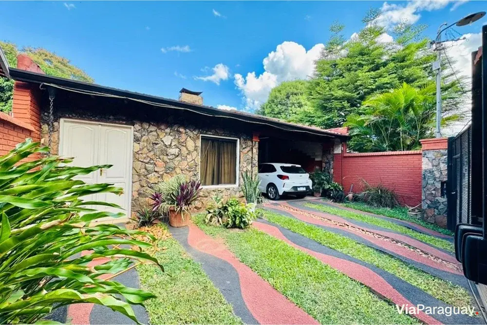 House for sale in Barrio San Felipe, San Lorenzo