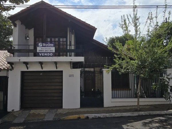 Casa en venta en barrio San José, Asunción