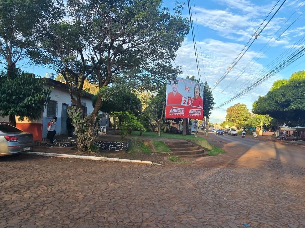 House for Sale in Barrio San Miguel, Presidente Franco | 5 Bedrooms