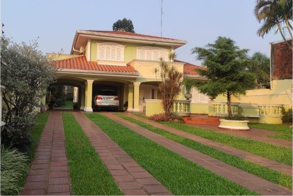 Casa en venta en barrio San Roque, Encarnación