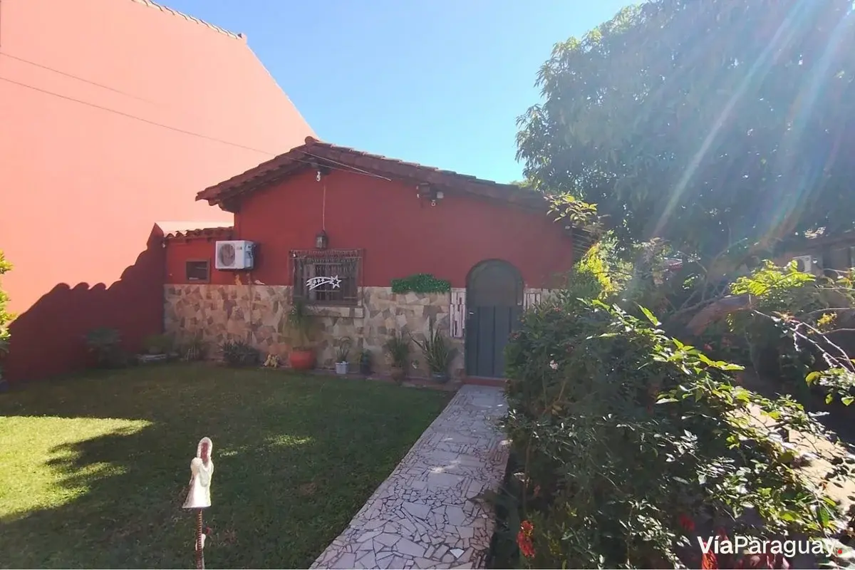 House for sale in Santísima Trinidad, Asunción