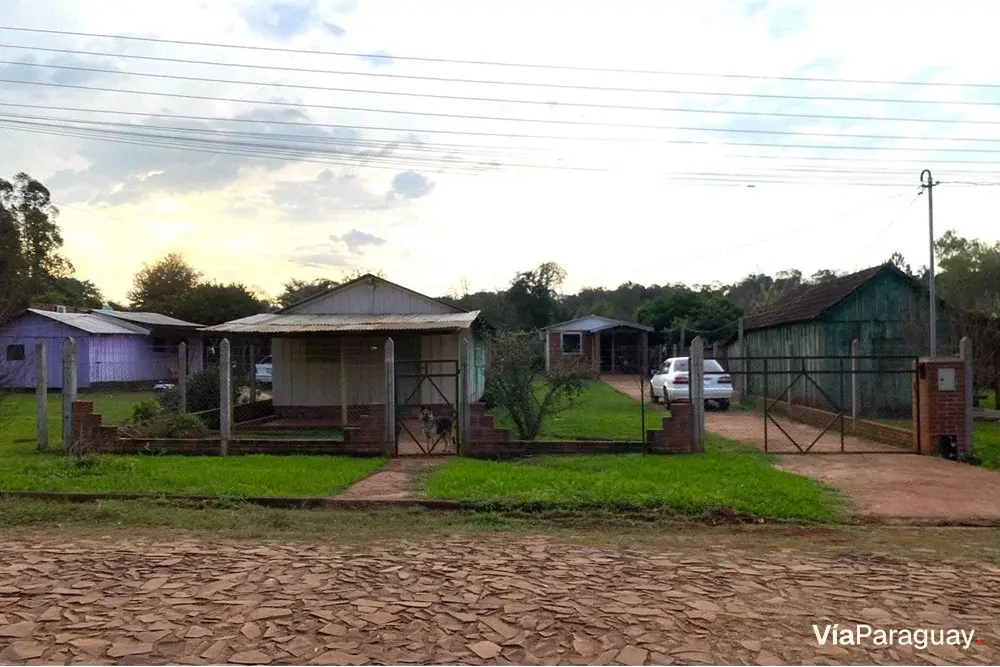 House for sale in Bella Vista with two houses