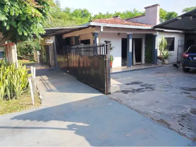 Casa à venda em Caacupé Centro com 5 dormitórios