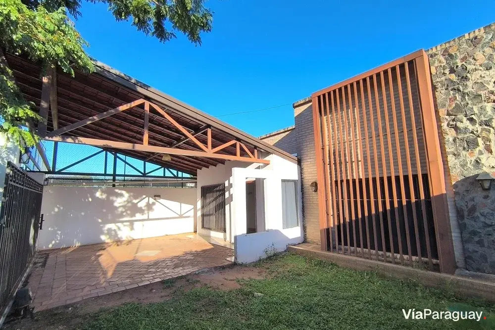 Casa à venda em Caacupé, Cordillera