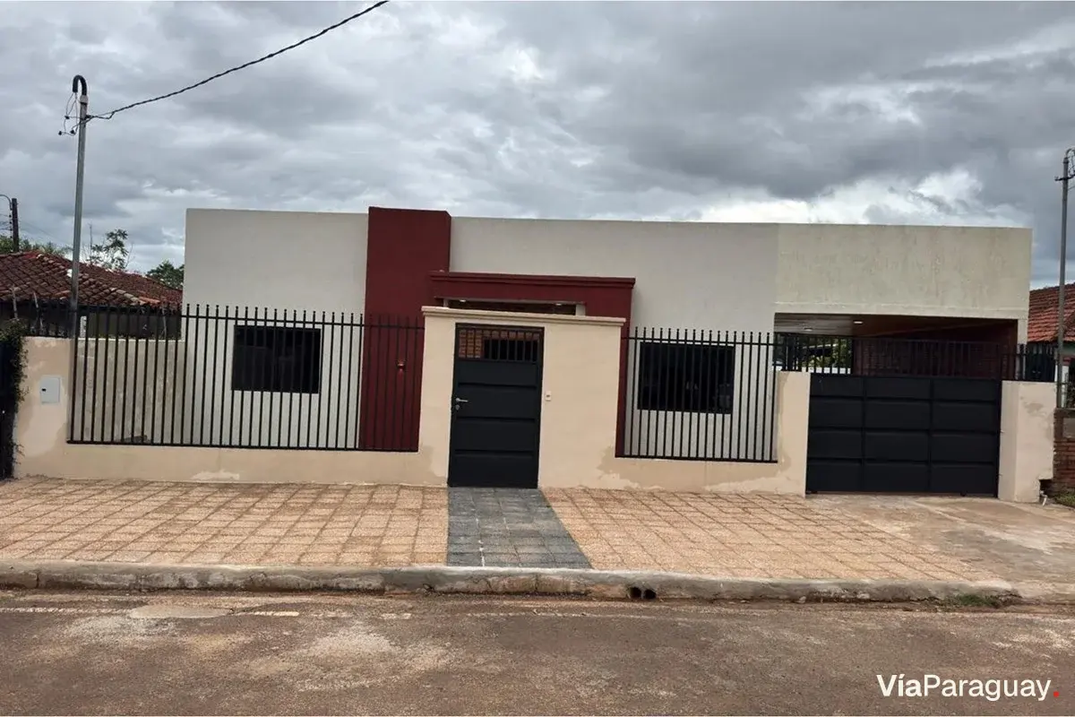 Casa à venda em Cambyretá, Itapúa