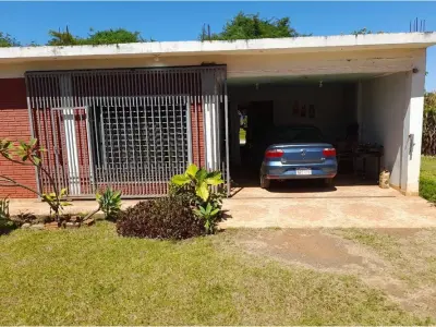 Casa à venda em Cambyretá, Itapúa, com 4 dormitórios