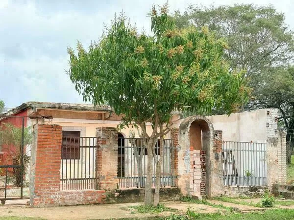 Casa à venda em Capiata – 3 quartos com quincho