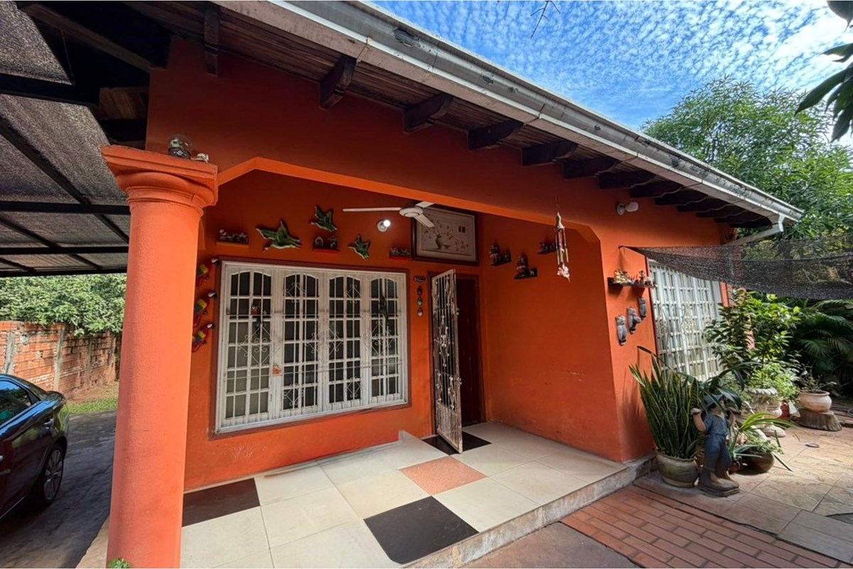 Casa à venda em Capiatá, Central