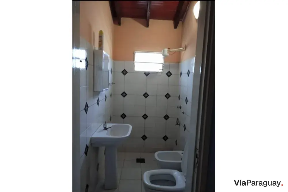 Casa à venda em Carmen del Paraná, Itapúa