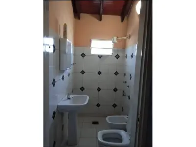 Casa à venda em Carmen del Paraná, Itapúa