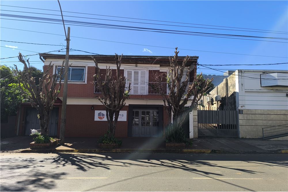 Casa en venta en Catedral, Encarnación, con 510 m² construidos