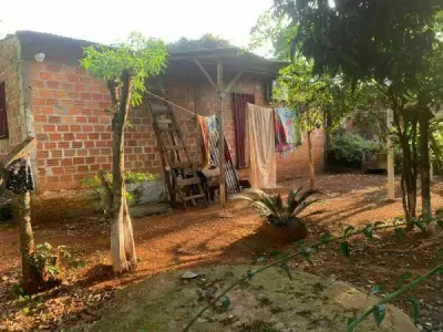 Casa à venda em Ciudad del Este — 3 quartos em terreno de 528 m²