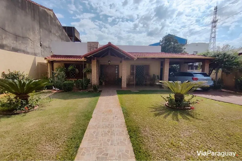 Casa à venda em Ciudad del Este, Alto Paraná