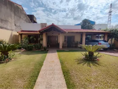 Casa à venda em Ciudad del Este, Alto Paraná