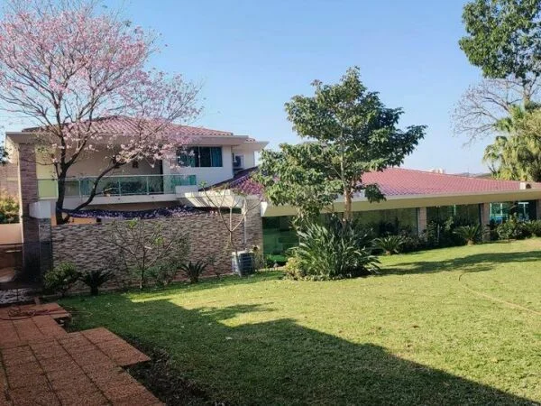 Casa en venta en Ciudad del Este · Barrio Boquerón II