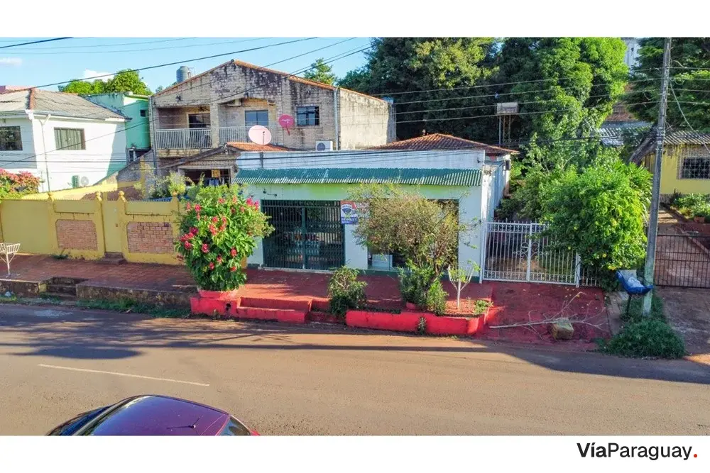 Casa en venta en Ciudad del Este, barrio Che La Reina