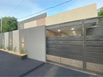 Casa à venda em Ciudad del Este com 3 dormitórios
