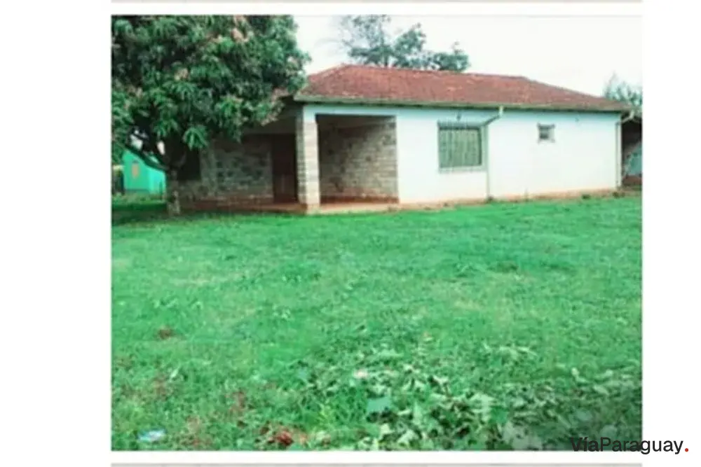 Casa à venda em Ciudad del Este com dois terrenos de esquina