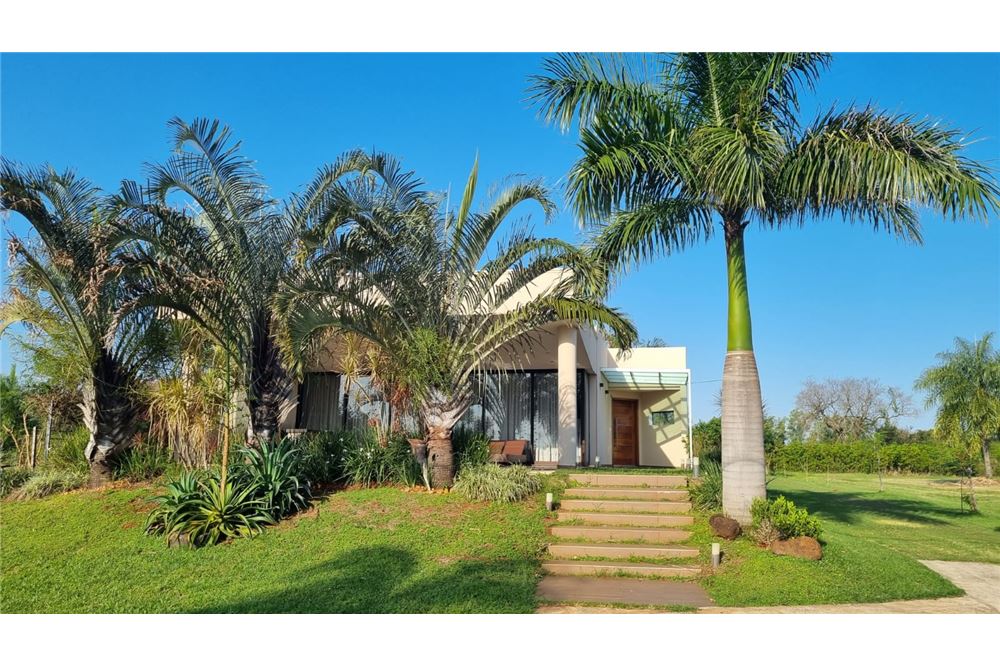 Casa à venda no Club de Campo Agua Vista, San Juan del Paraná