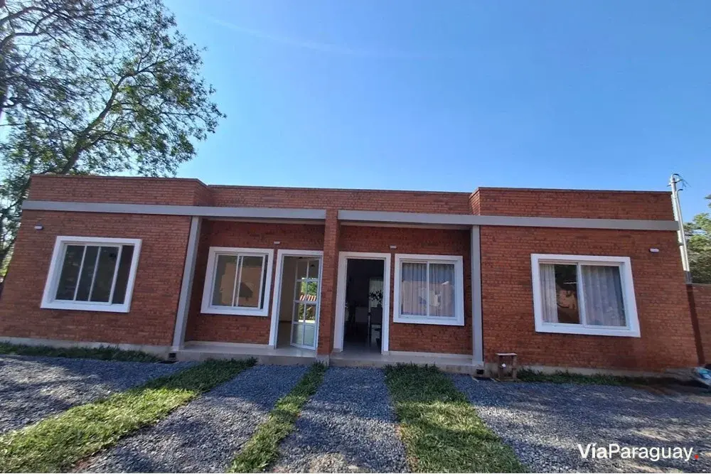 Casa à venda em condomínio fechado Albus, Ñemby Pa'i Ñu
