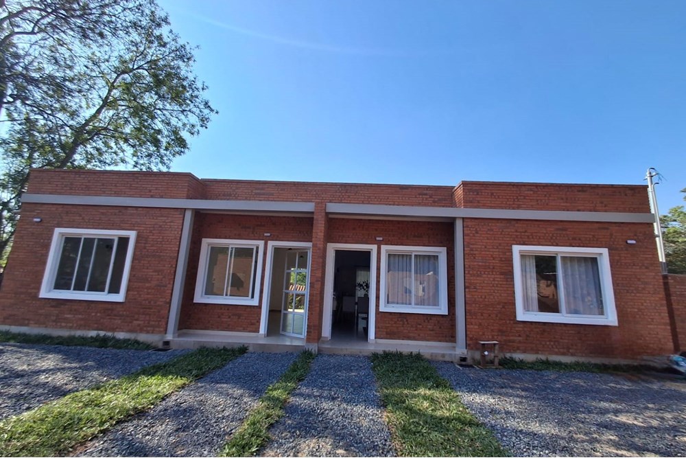 Casa à venda em condomínio fechado Albus, Ñemby Pa'i Ñu
