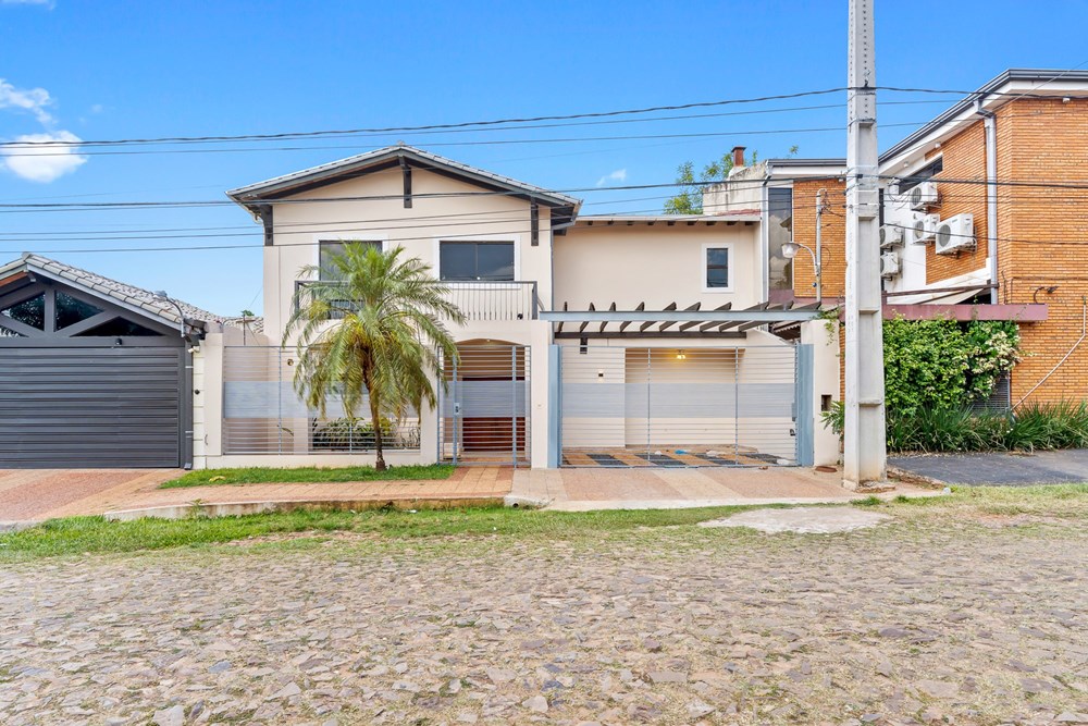 Casa à venda no Cuarto Barrio, Luque