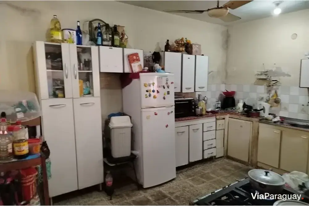Casa en venta en Cuatro Mojones, Lambaré