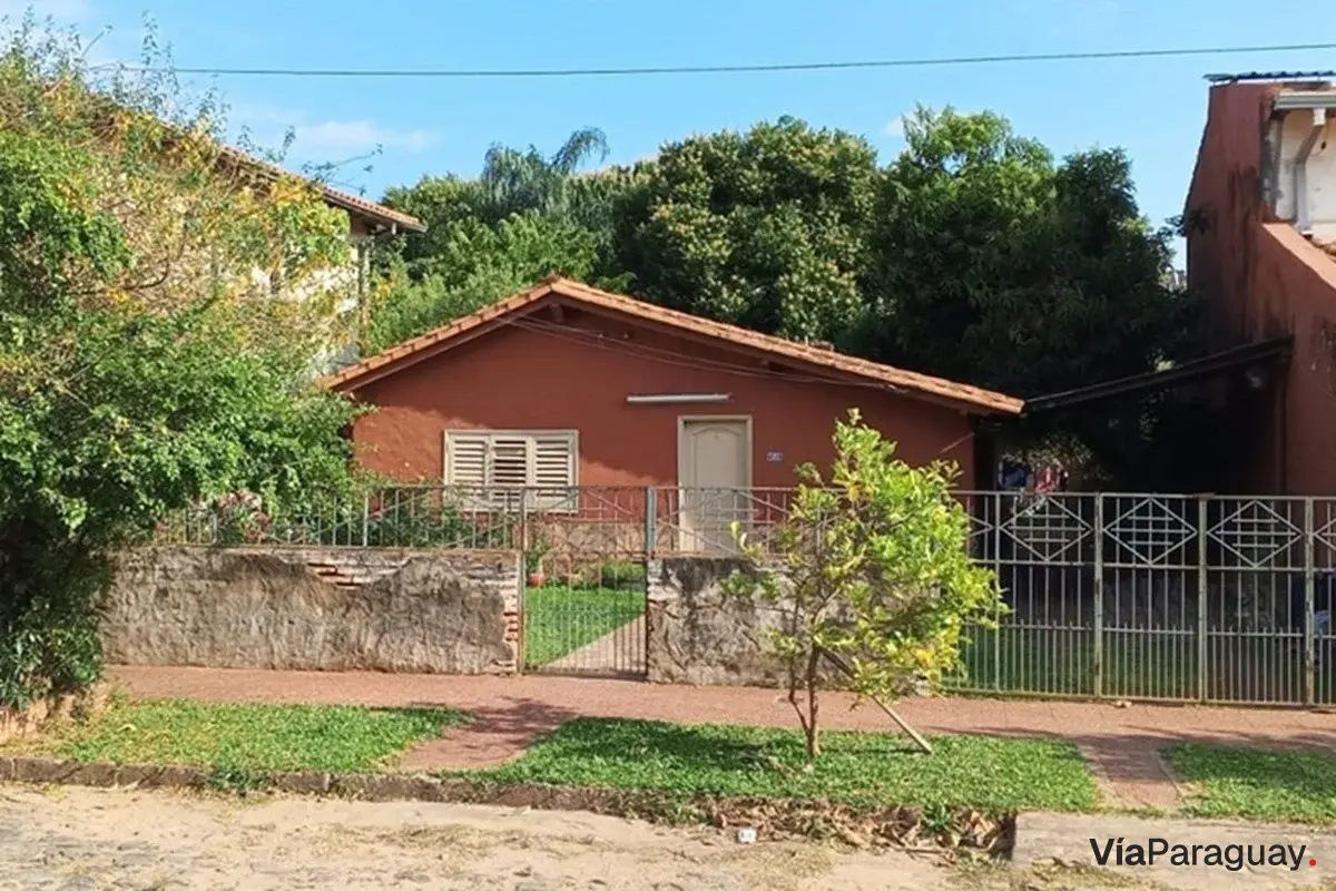Casa à venda no bairro Herrera, Asunción